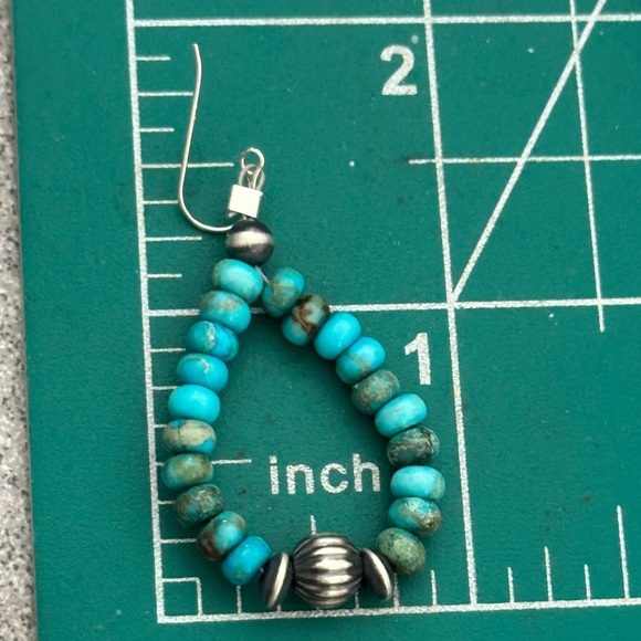 Turquoise Navajo sterling silver earrings - Picture 3 of 3